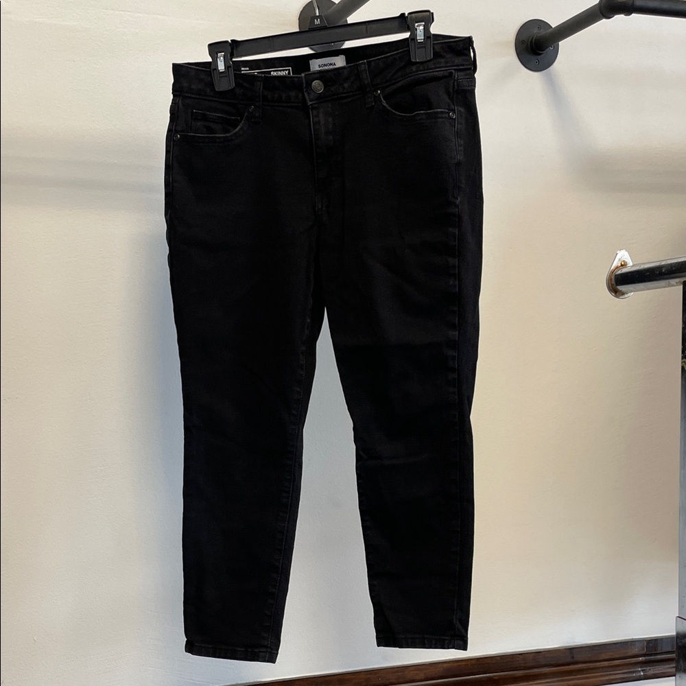 Sonoma Women's Cropped Black Jeans